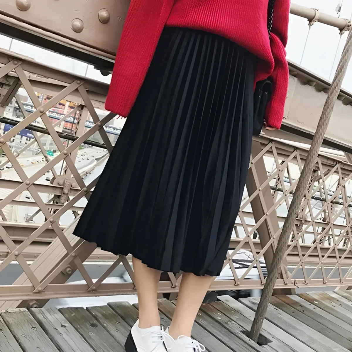 Elastic Waist Pleated Velvet Skirt - Image 12